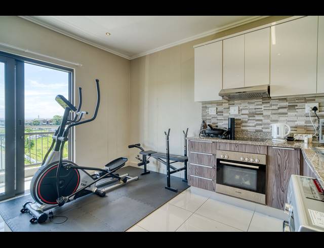 1 BEDROOM APARTMENT FOR SALE IN UMHLANGA RIDGE